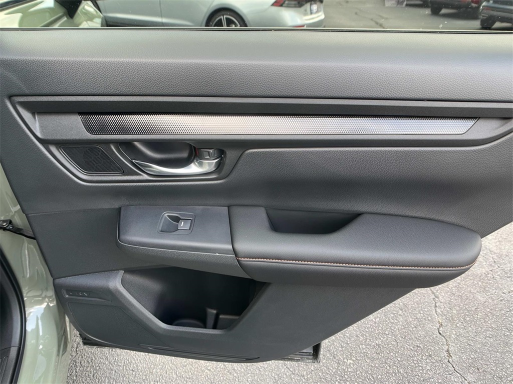 2026 Honda CR-V Hybrid photo 17