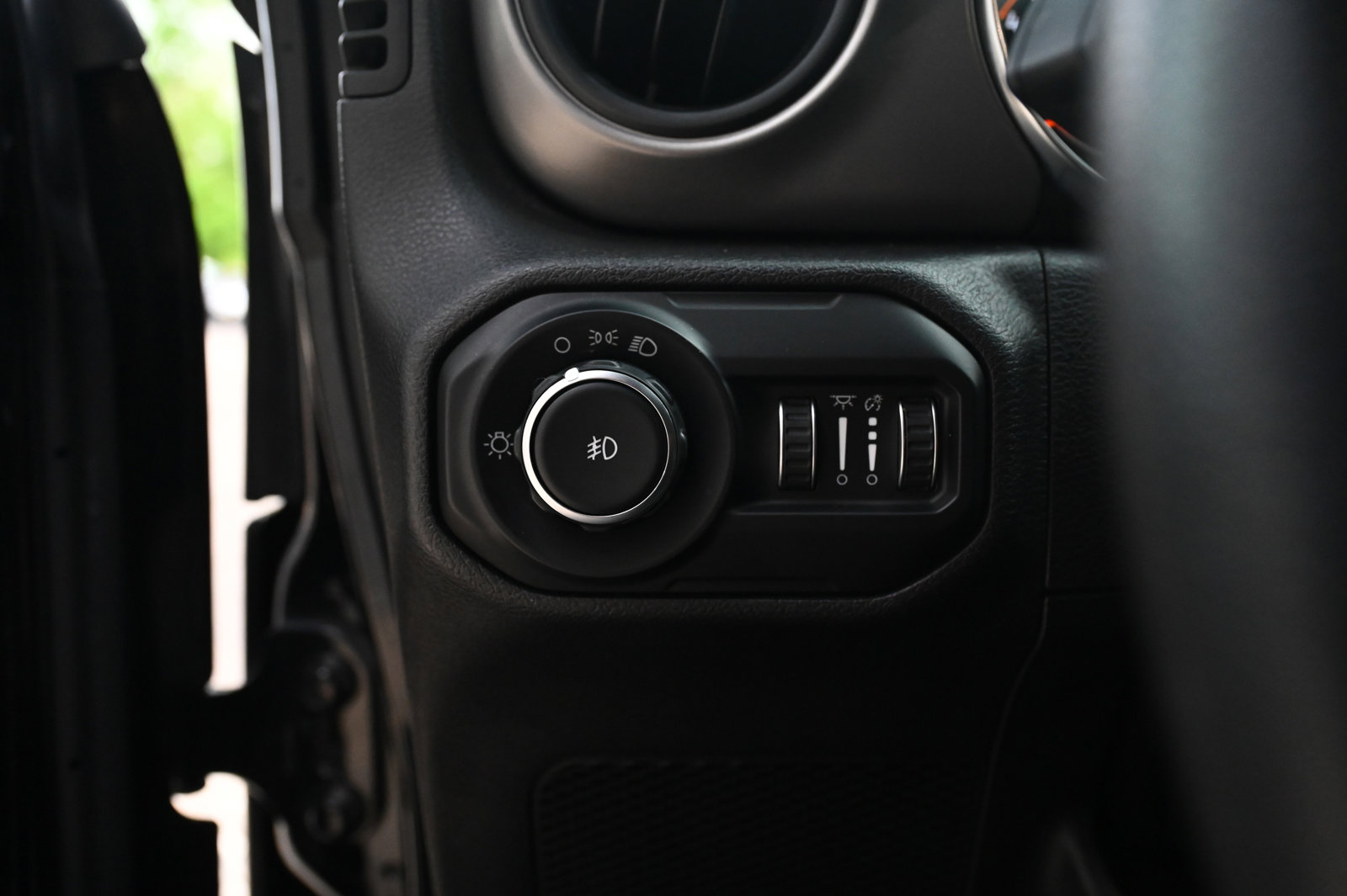 2021 Jeep Wrangler Unlimited Willys Sport photo 22