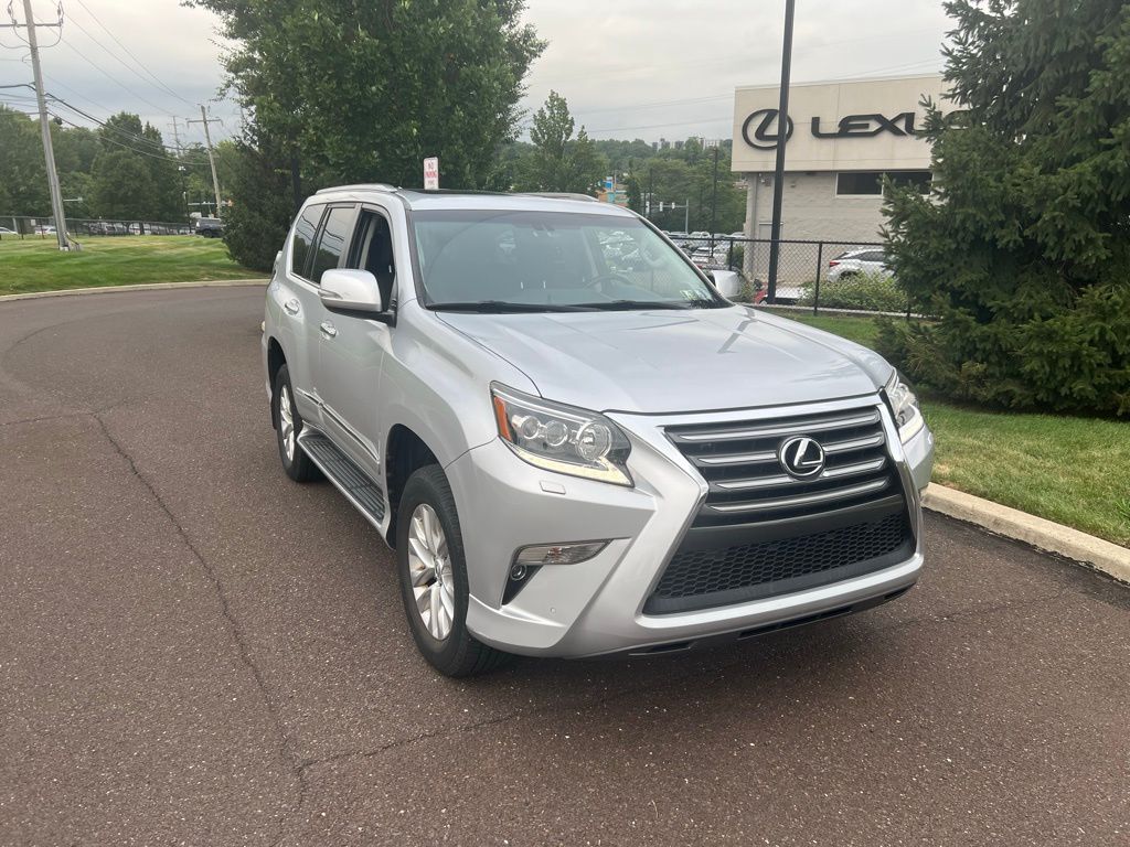 2019 Lexus GX 460 photo 3