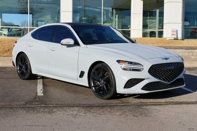 2023 GENESIS G70 Standard's photo