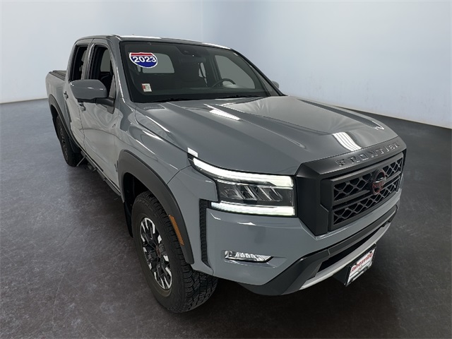 2023 Nissan Frontier PRO-4X's photo