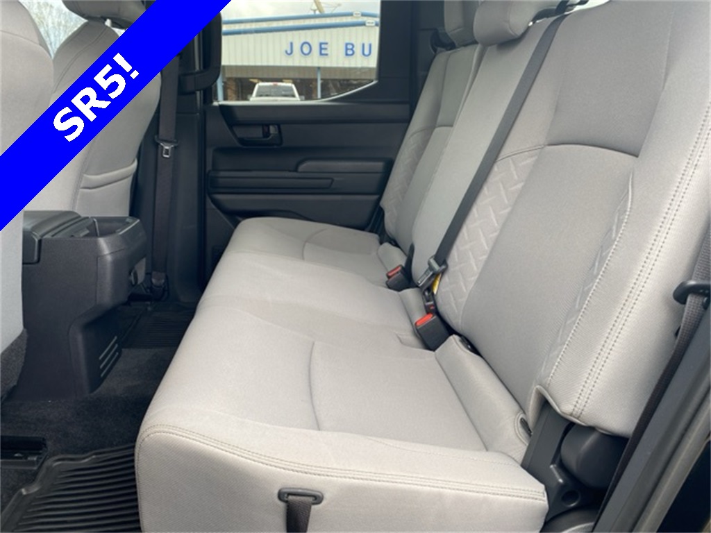 2024 Toyota Tacoma SR5 photo 21