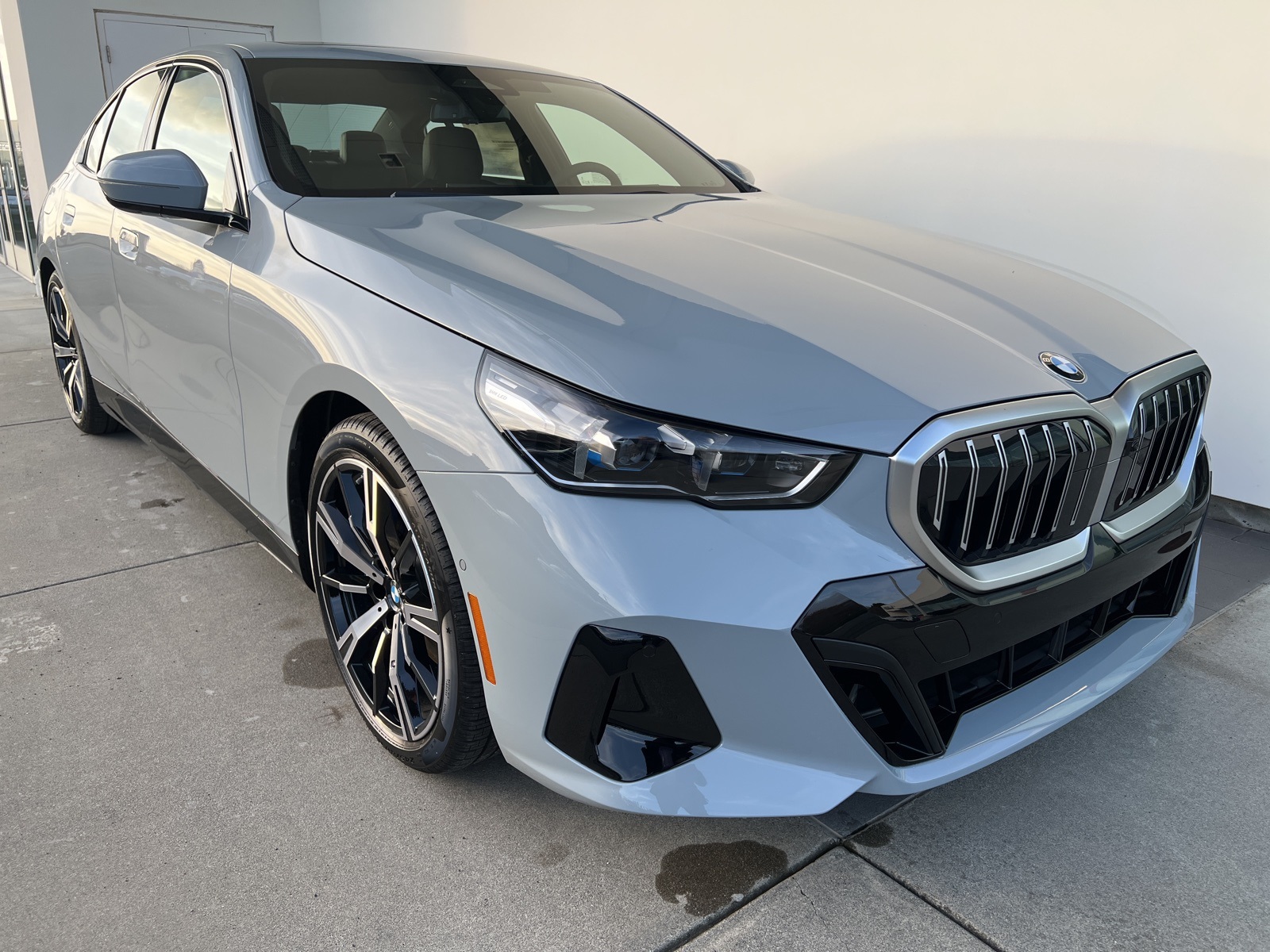 2026 BMW 5 Series 530i's photo