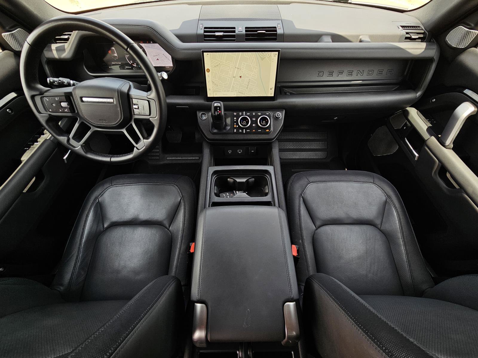 2023 Land Rover Defender X-Dynamic SE photo 38