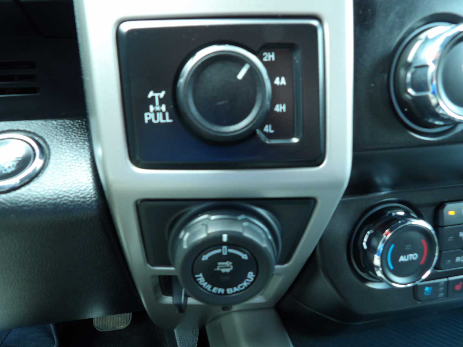 2020 Ford F-150 Lariat photo 22