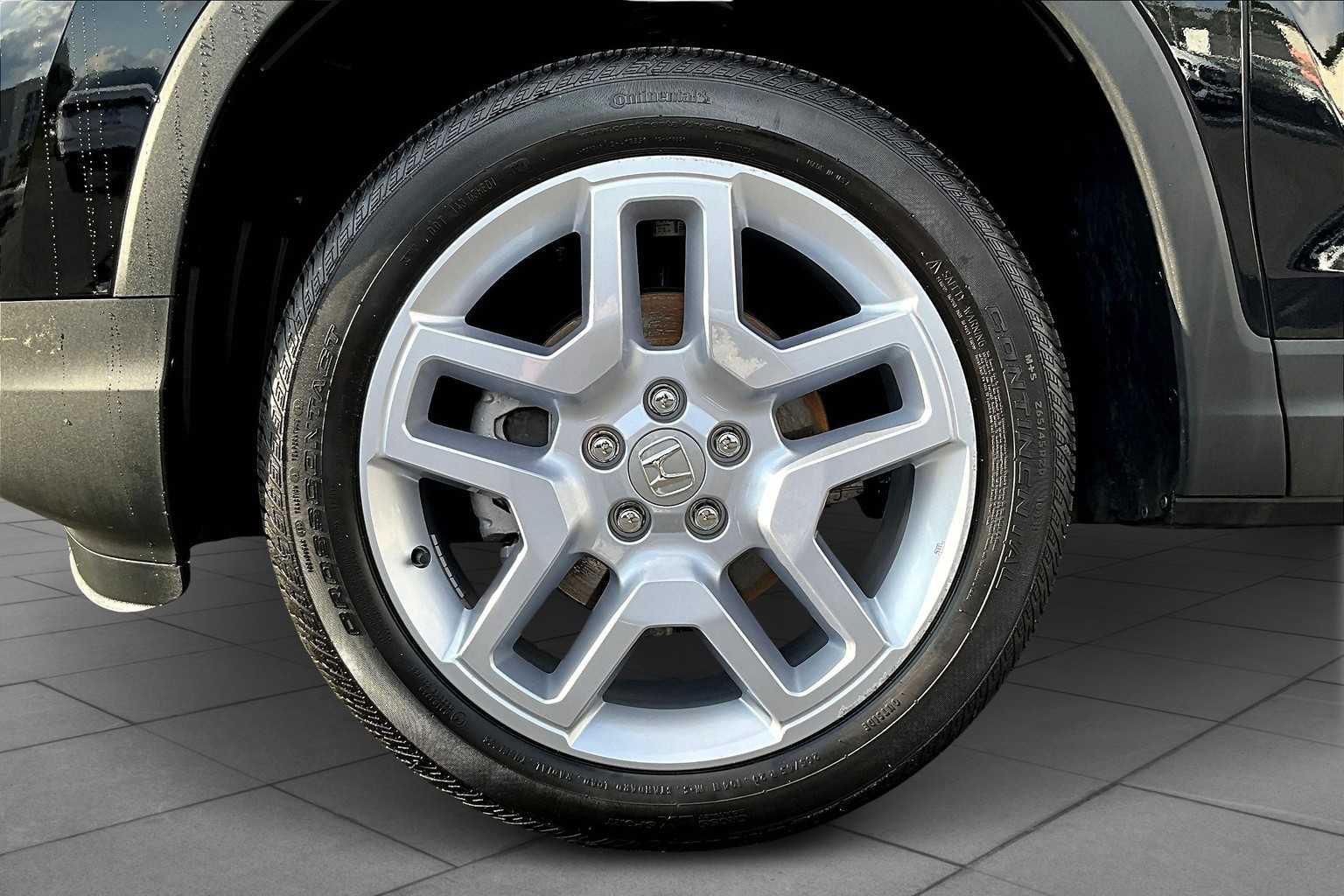 2025 Honda Passport EX-L photo 8