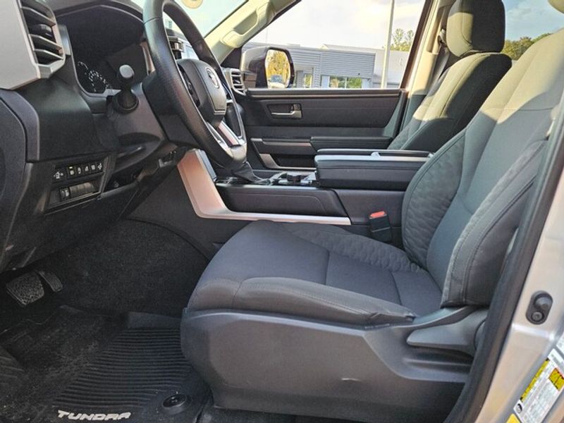 2023 Toyota Tundra SR5 photo 4