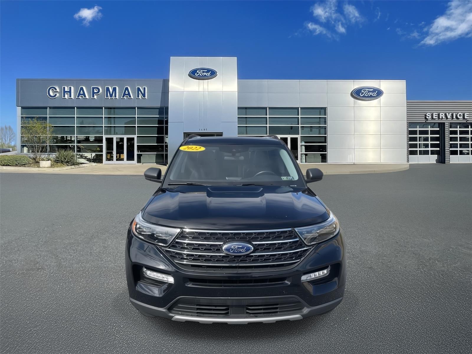 2023 Ford Explorer XLT photo 2