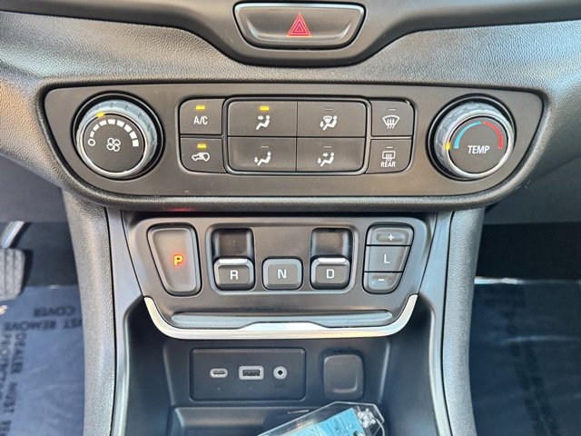 2020 Gmc Terrain SLE photo 25