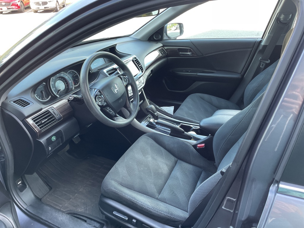 2016 Honda Accord EX photo 9