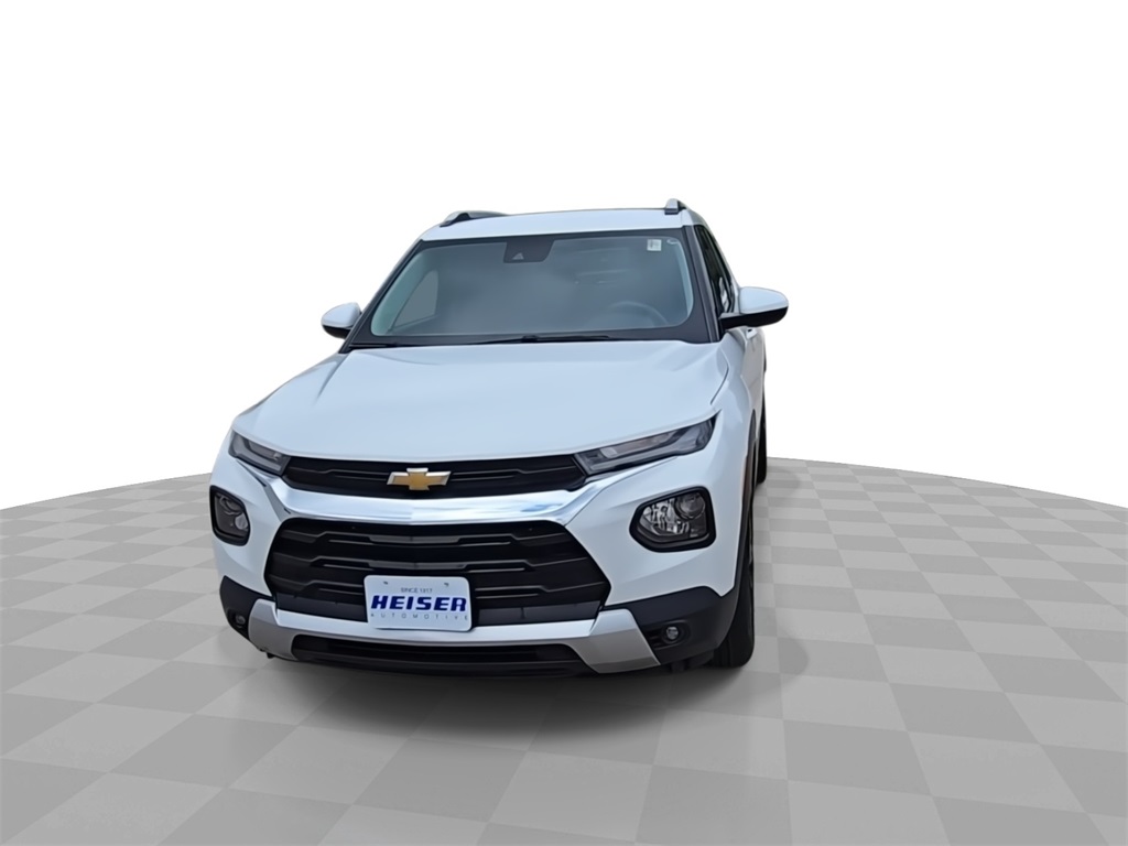 2023 Chevrolet Trailblazer LT photo 3