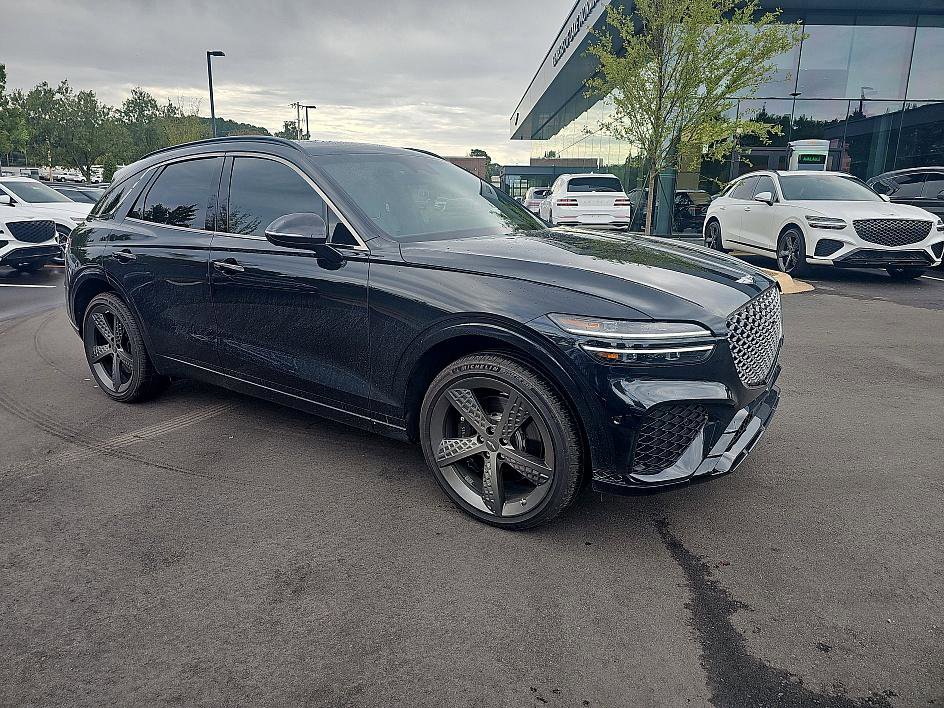 2025 Genesis GV70 3.5T Sport photo 2
