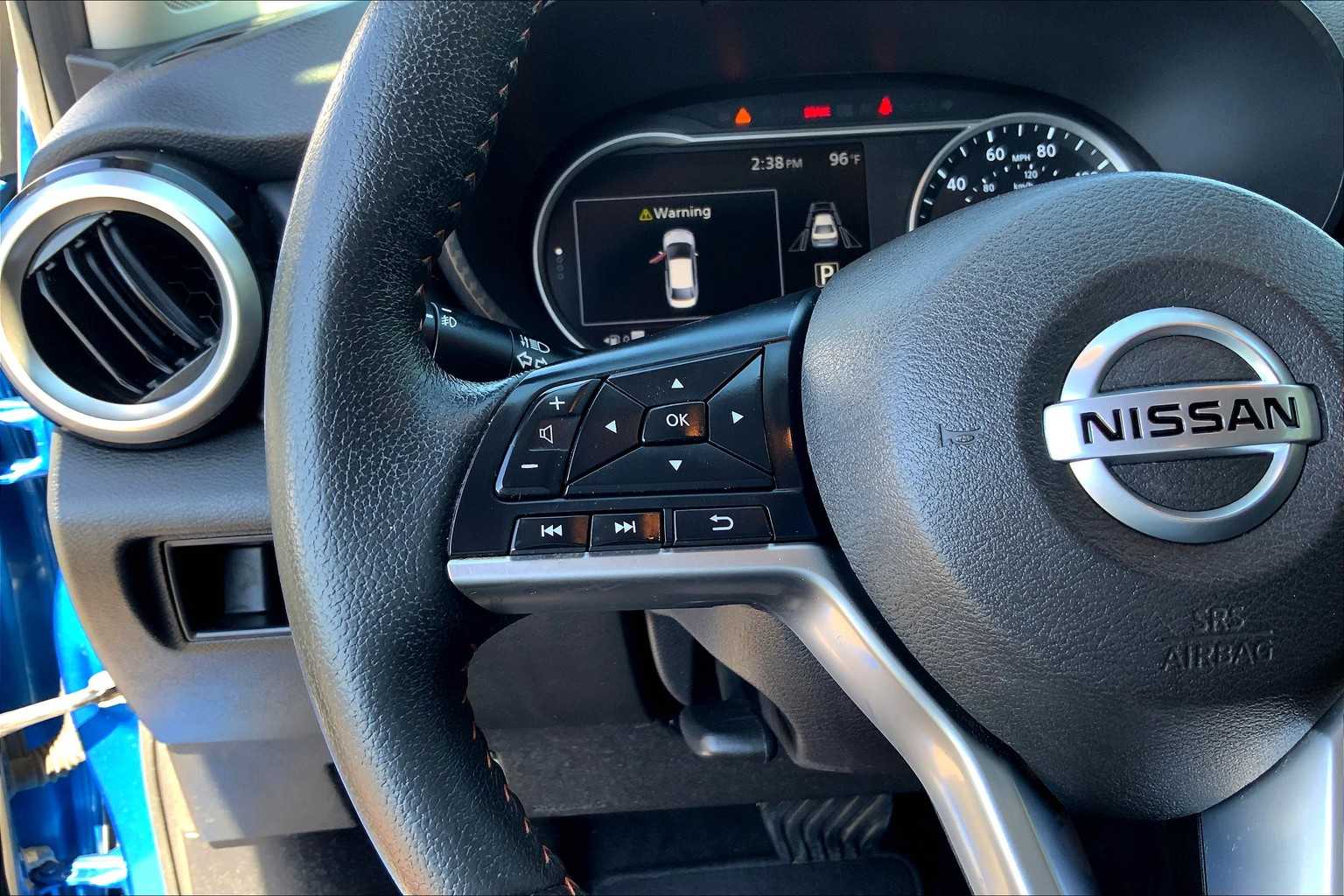 2020 Nissan Versa SR photo 20