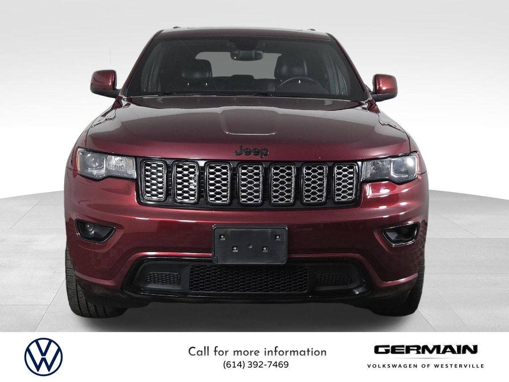 2017 Jeep Grand Cherokee Altitude photo 2