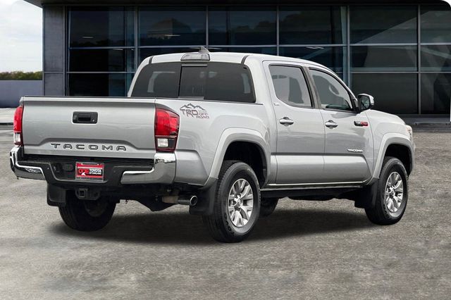 2019 Toyota Tacoma SR5 photo 4