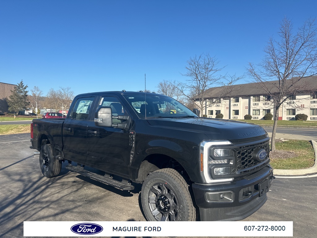 2026 Ford F-350 Super Duty XL's photo