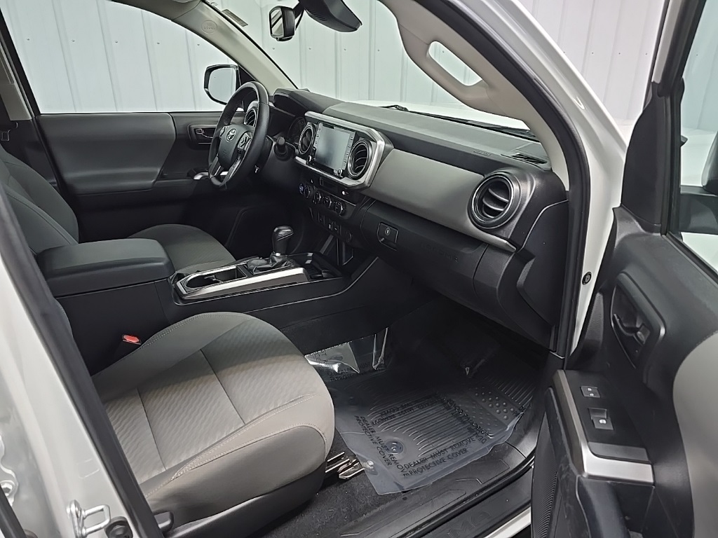 2023 Toyota Tacoma SR5 V6 photo 14