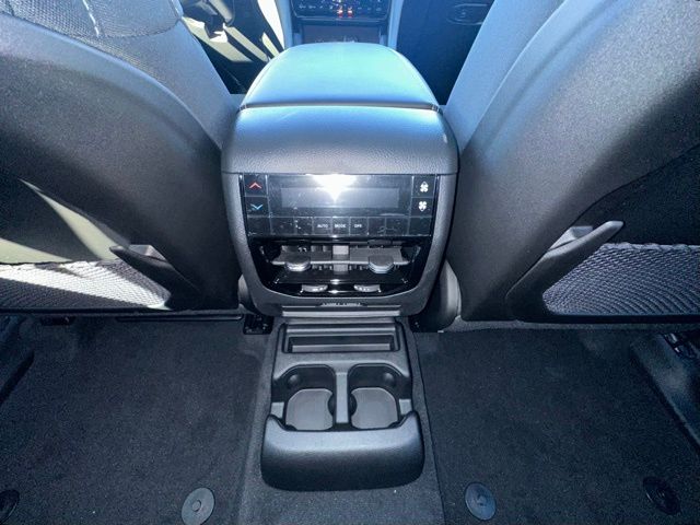 2025 Jeep Grand Cherokee Laredo photo 30