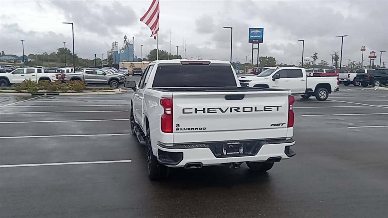 2024 Chevrolet Silverado 1500 RST photo 7