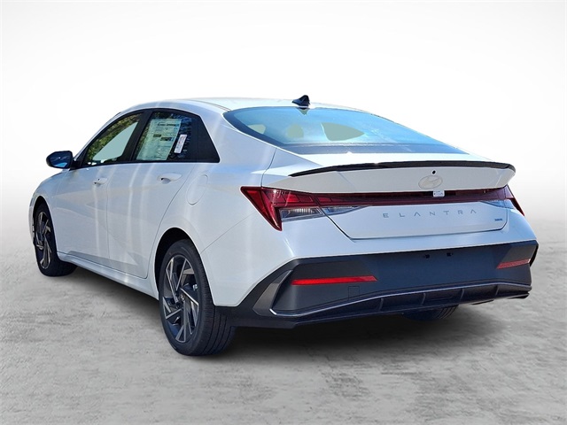 2025 Hyundai Elantra Hybrid SEL Sport photo 3