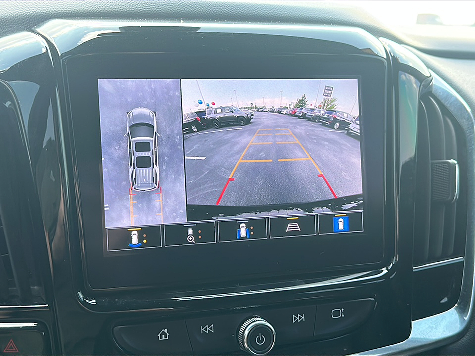 2023 Chevrolet Traverse RS photo 18