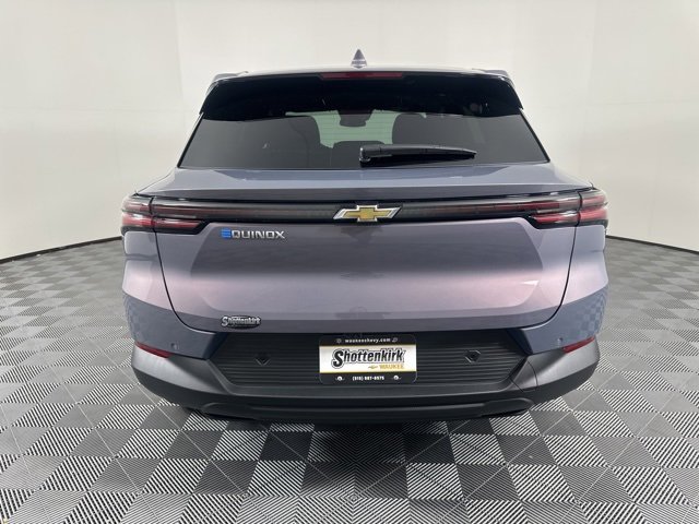 2026 Chevrolet Equinox EV 1LT photo 4