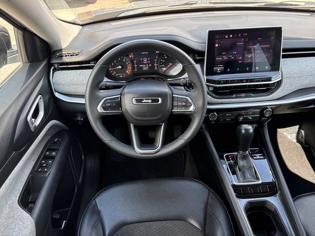 2022 Jeep Compass Latitude photo 11