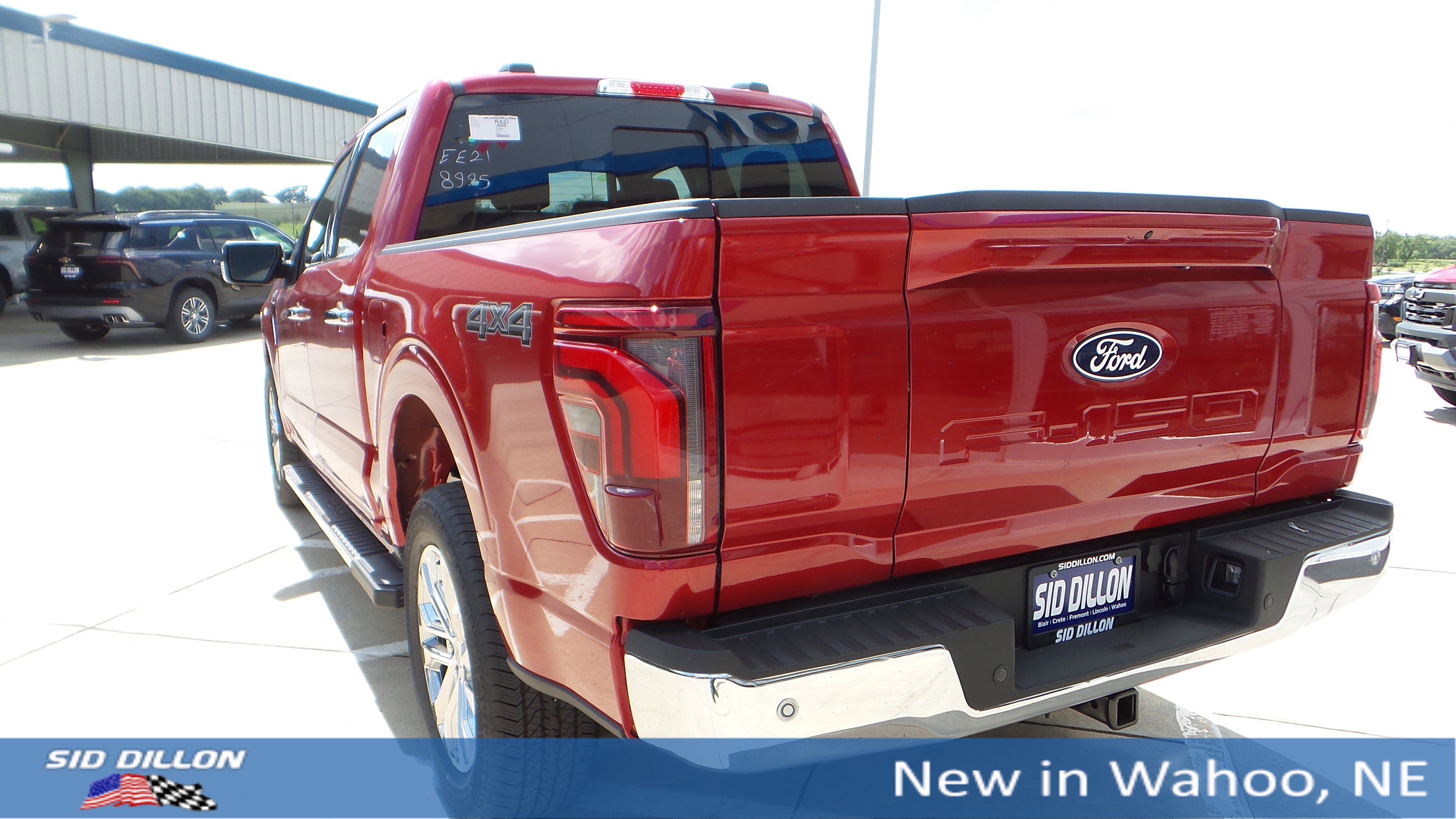 2025 Ford F-150 Lariat photo 3