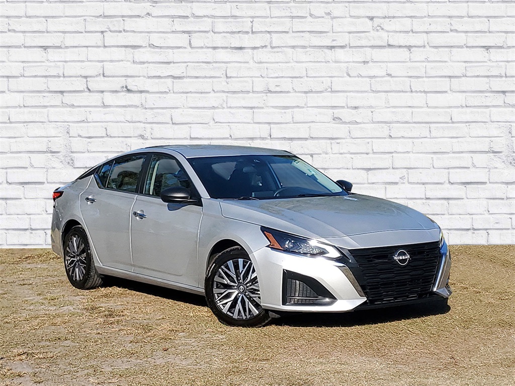 2024 Nissan Altima SV