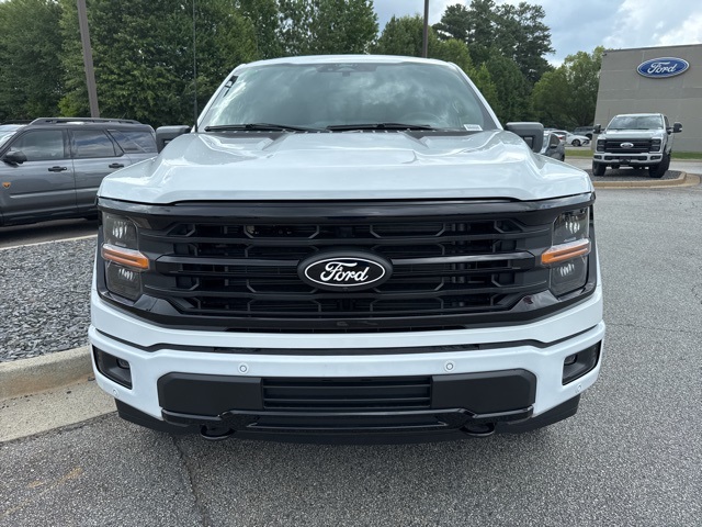 2025 Ford F-150 XLT photo 4