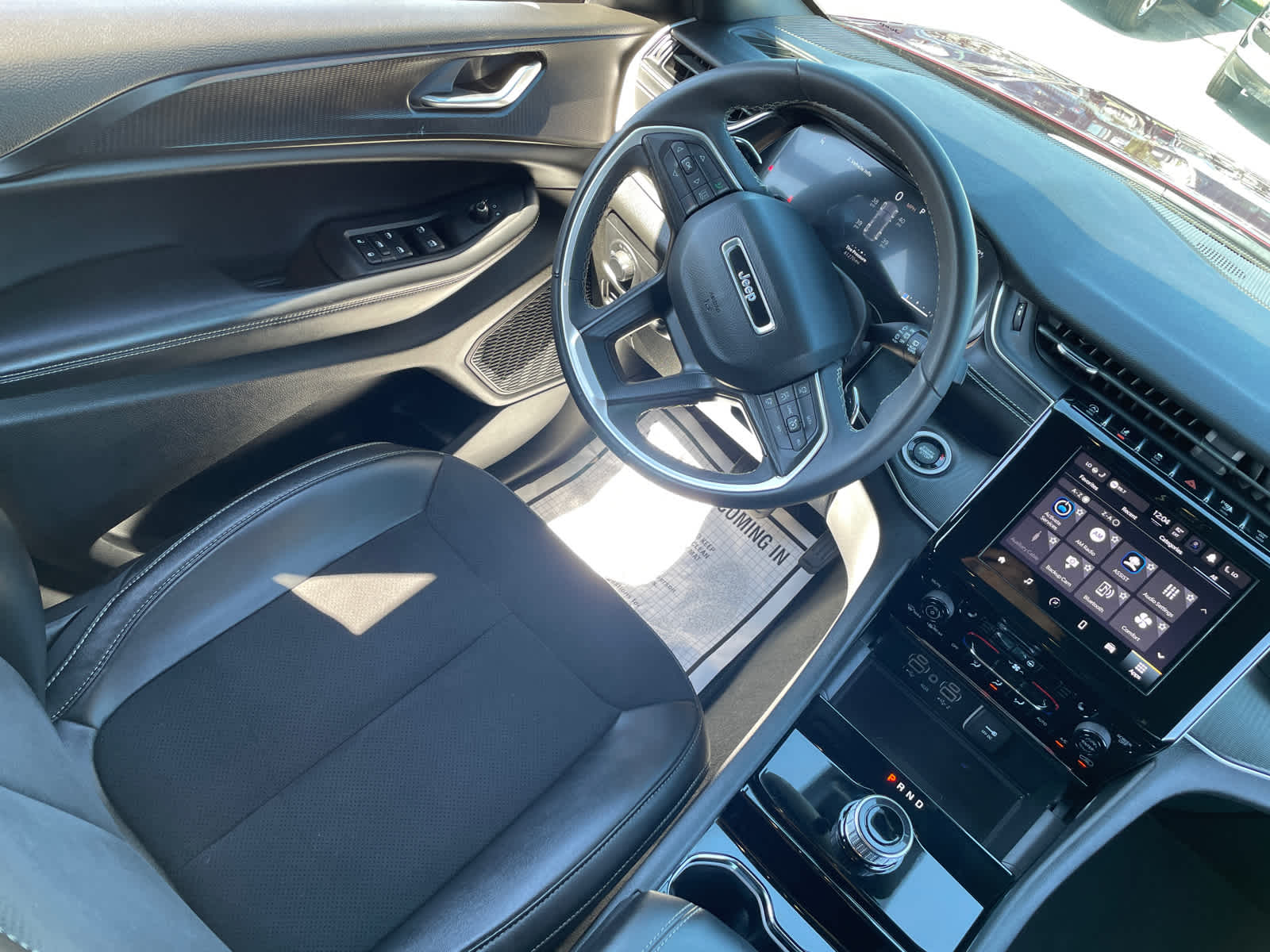 2023 Jeep Grand Cherokee Altitude photo 15