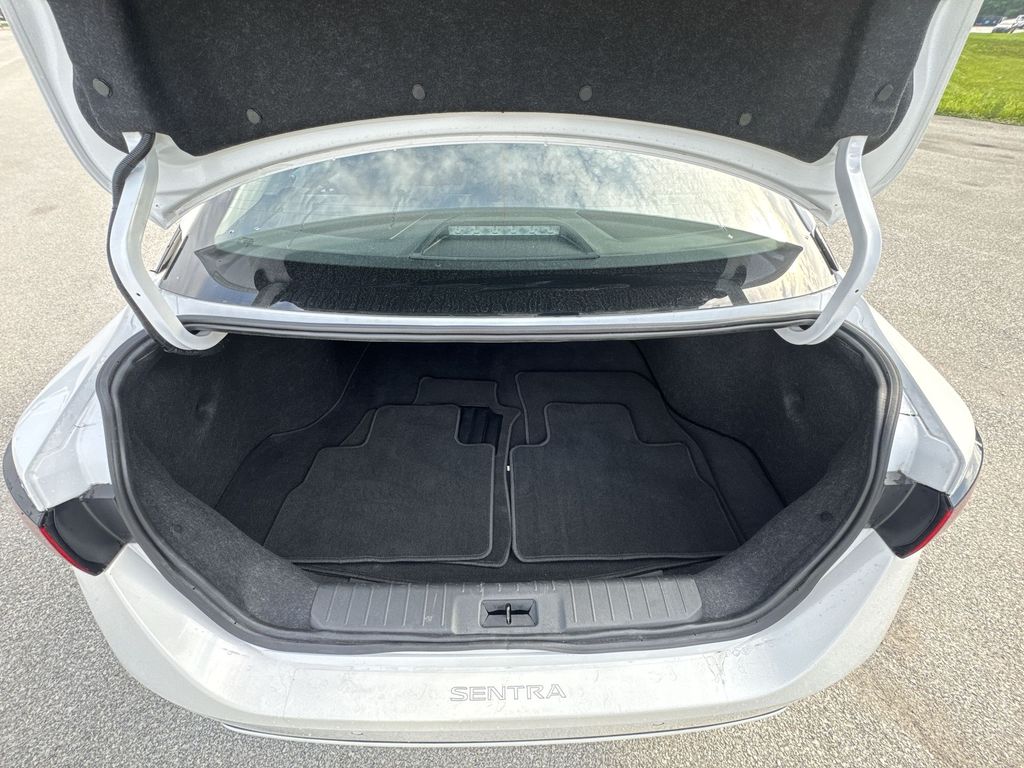 2024 Nissan Sentra SV photo 20