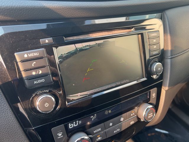 2020 Nissan Rogue SV photo 9
