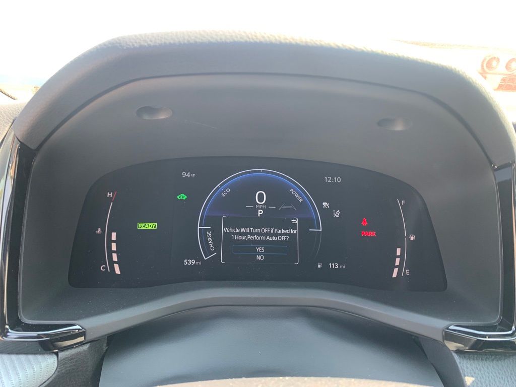 2025 Toyota Camry SE photo 15