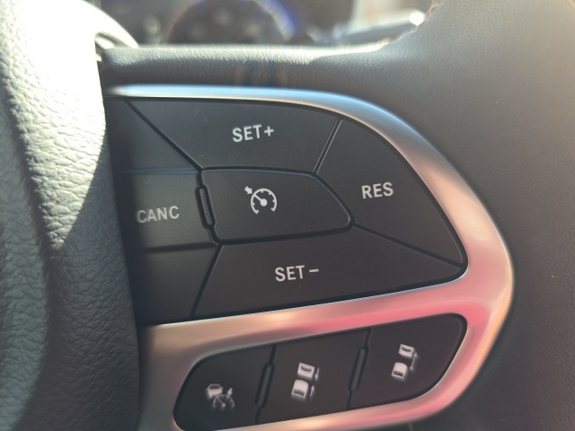 2026 Chrysler Pacifica Pinnacle photo 22