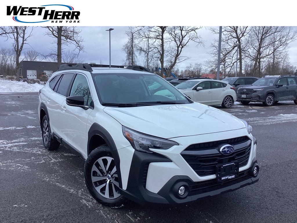 2025 Subaru Outback Premium's photo