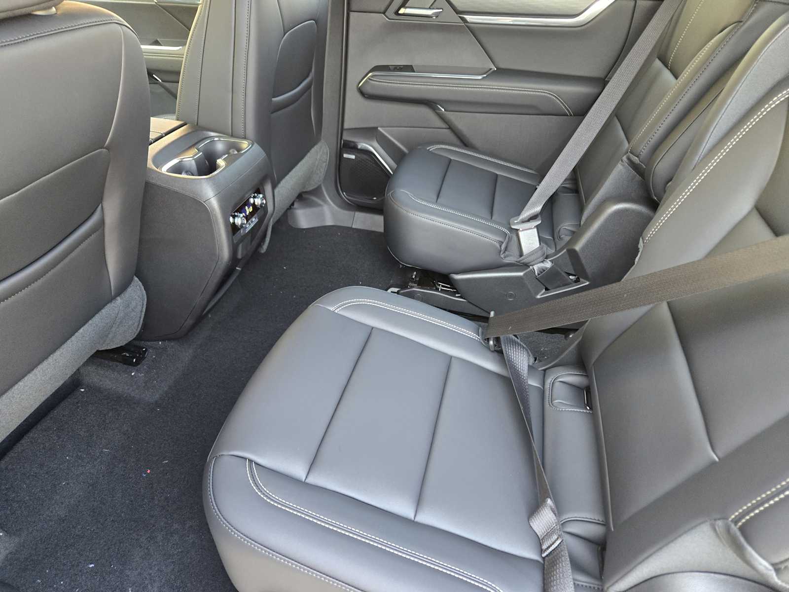 2026 Gmc Acadia Elevation photo 18