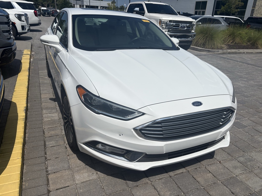 2017 Ford Fusion Hybrid Titanium photo 4