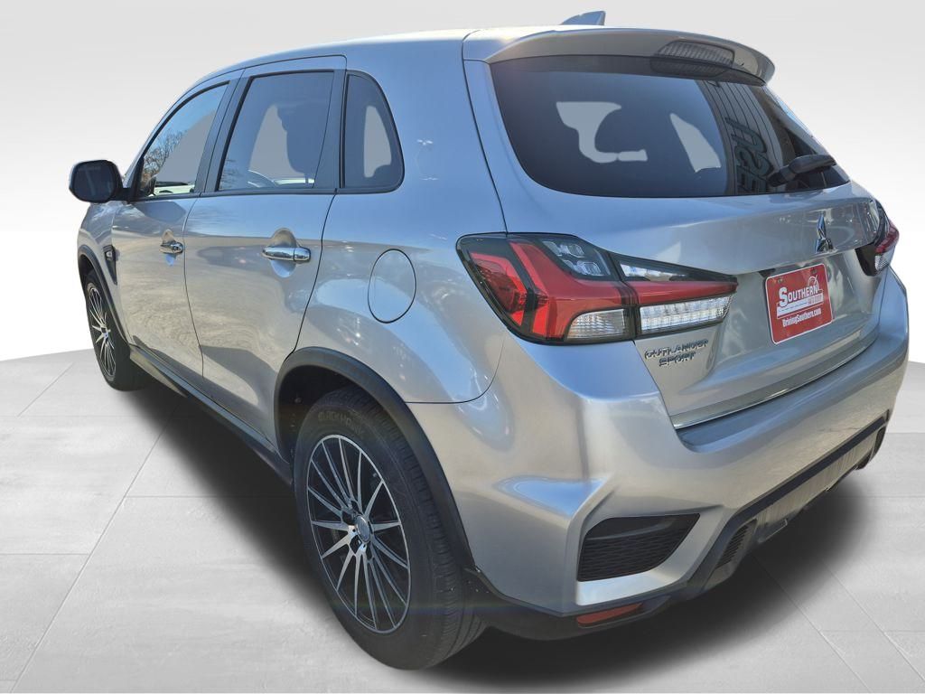 2021 Mitsubishi Outlander Sport S photo 2