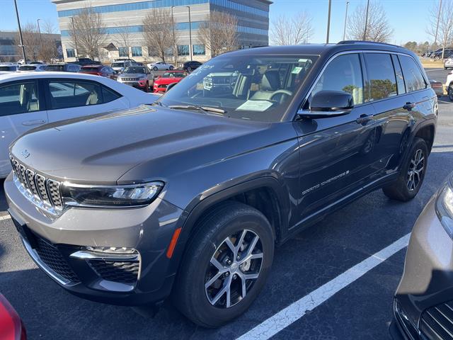 2023 Jeep Grand Cherokee Limited's photo