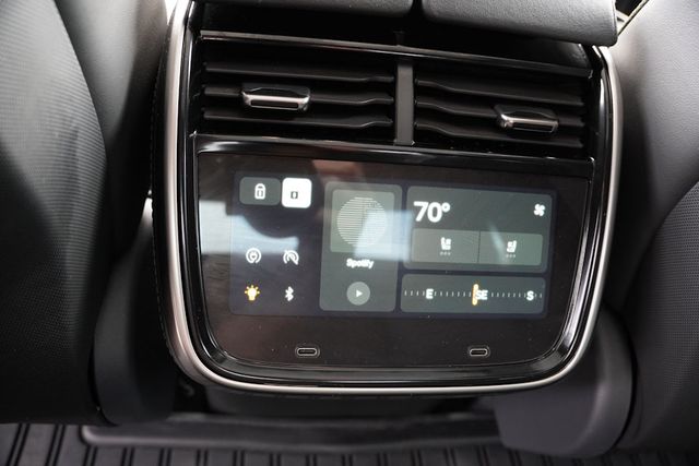 2022 Rivian R1T Launch Edition photo 18