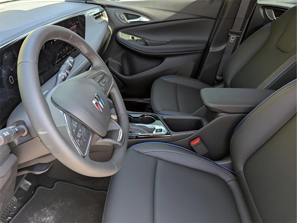 2025 Buick Encore GX Sport Touring photo 5