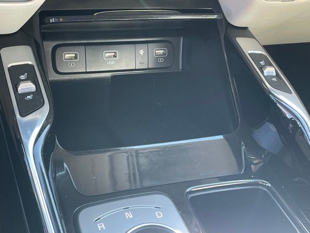 2023 Kia Sorento Plug-In Hybrid SX Prestige photo 18