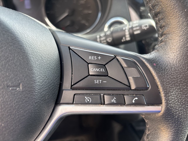2019 Nissan Rogue SV photo 21