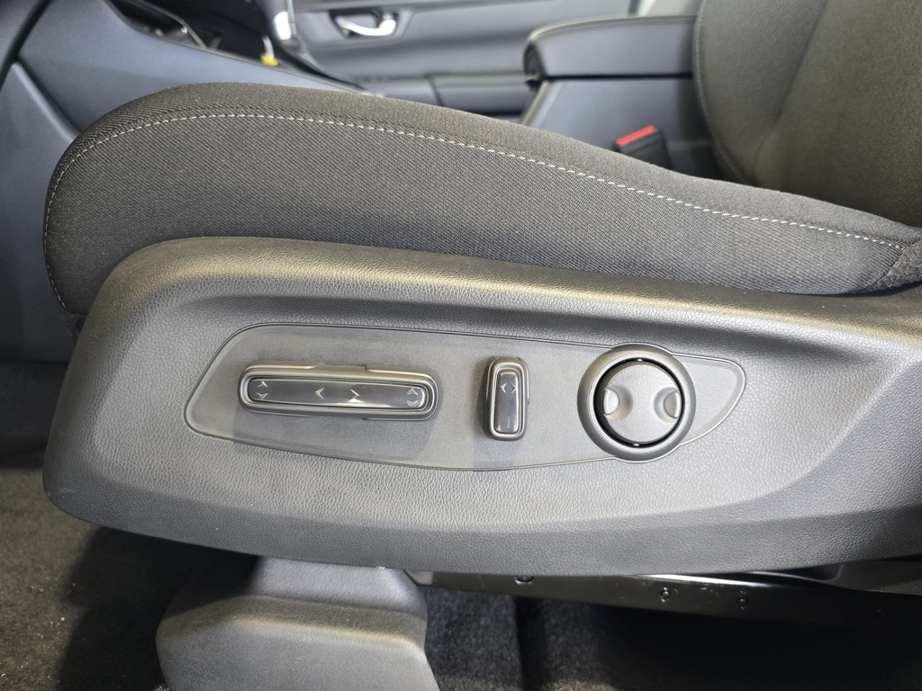 2026 Honda CR-V EX photo 9
