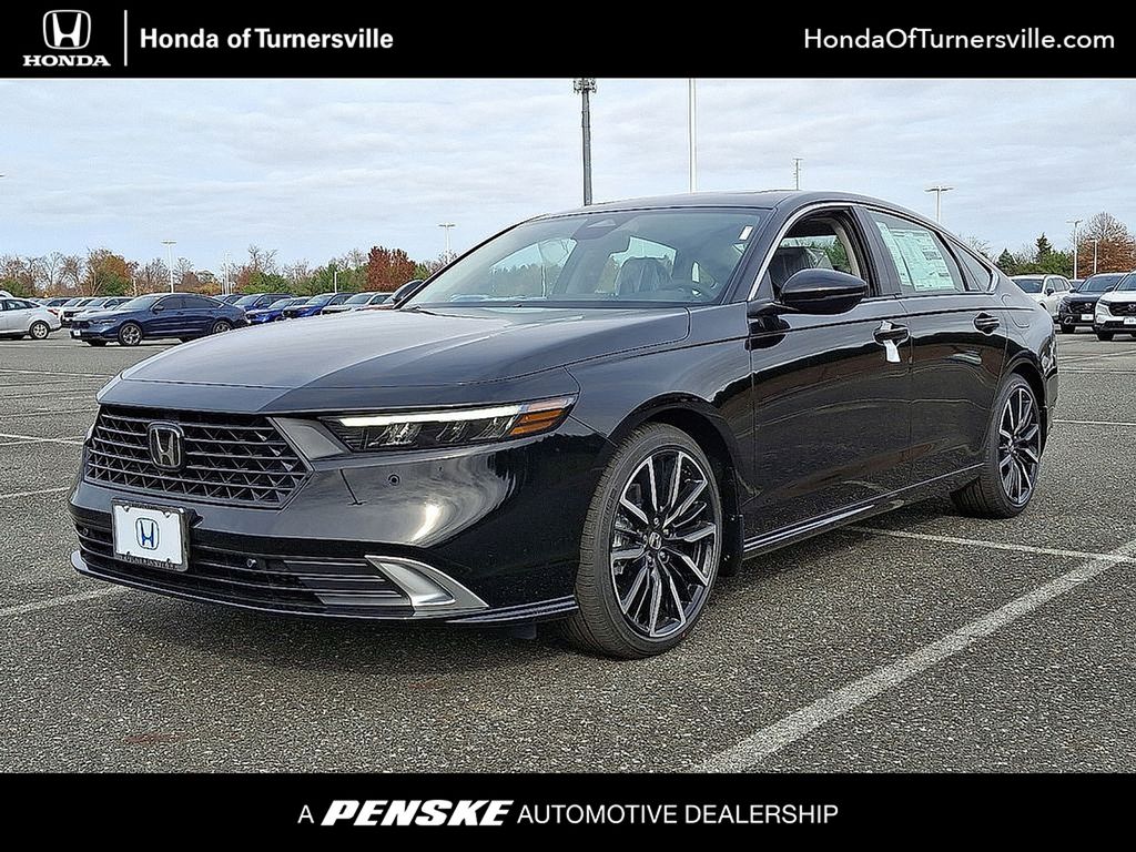2025 Honda Accord Hybrid Touring's photo
