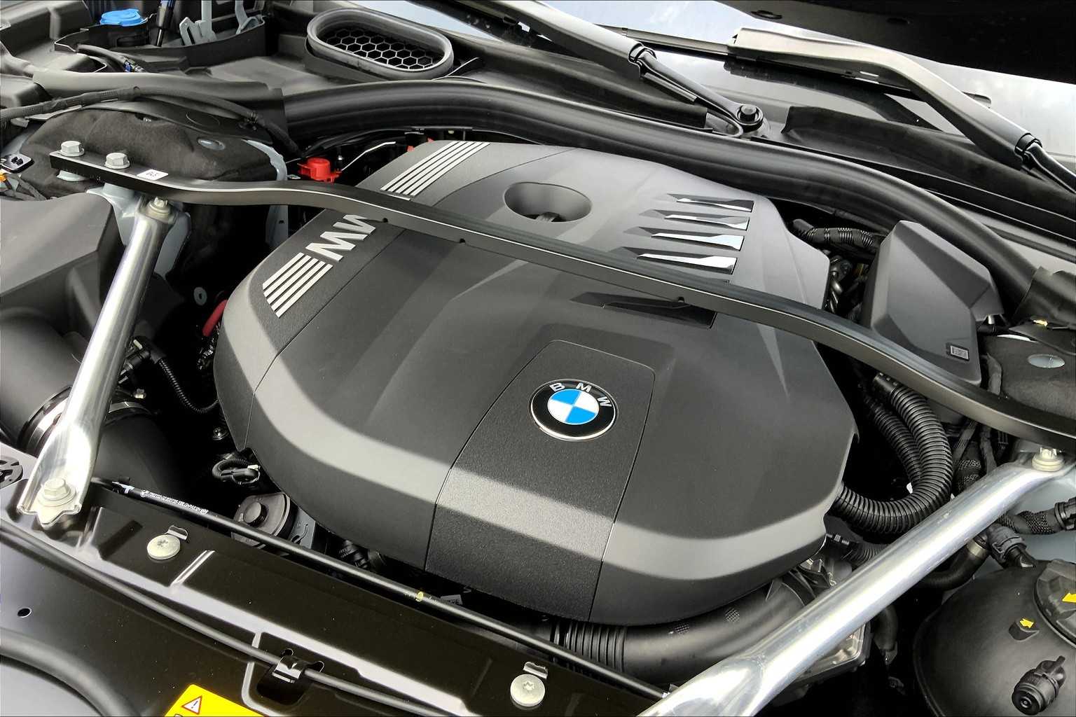 2025 Bmw 750e 750e xDrive photo 17