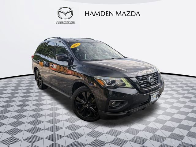 2018 Nissan Pathfinder SL's photo