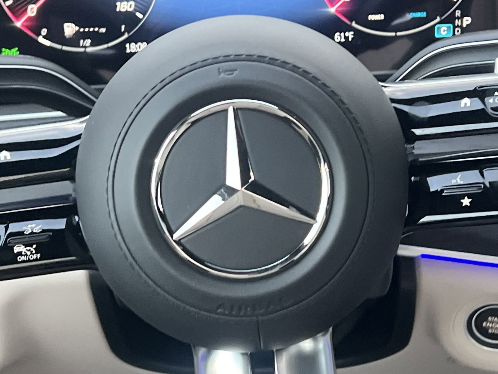 2025 Mercedes Benz GLS 450 4MATIC photo 24