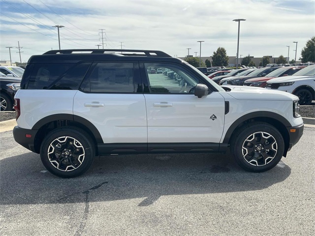 2025 Ford Bronco Sport Outer Banks photo 6